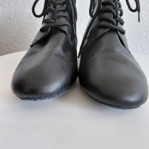 VERY FINE Dance Black Booties - Picture 10 of 15